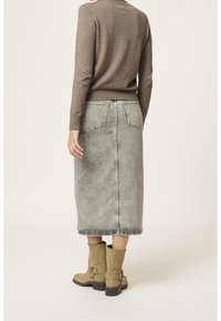 Part Two Maglione - brown