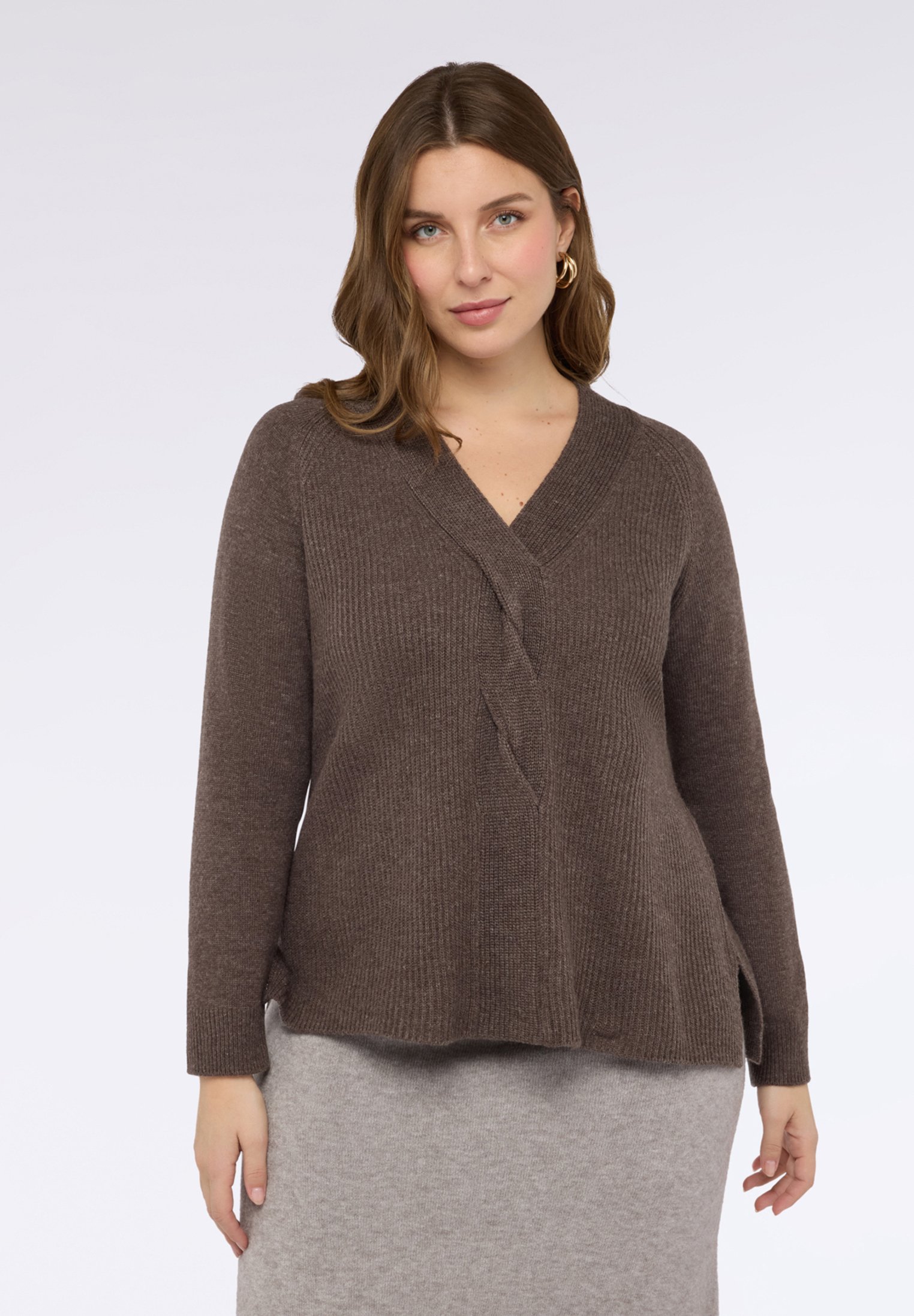 FIORELLA RUBINO Gonna Tubino In Maglia Fine – Vita Elastica, Autunno Inverno 2025, Total Look Con Gilet Coordinato