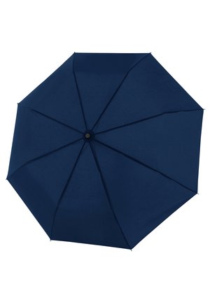 Marineblauwe paraplu met een gladde, matte stofdak, octagonale vorm en een centrale hub. Acht spaken creëren een stevige constructie.