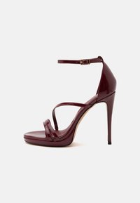 Неизбран, dark red