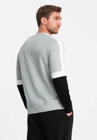 Ombre Sweatshirt - light grey melange