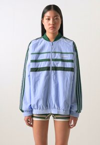 adidas Originals TRACK TOP - Sportinė striukė - clear sky