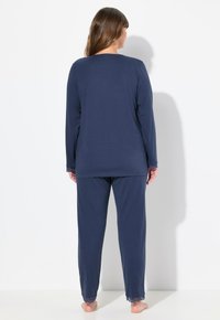 Ulla Popken SET - Pyjama set - dark violet