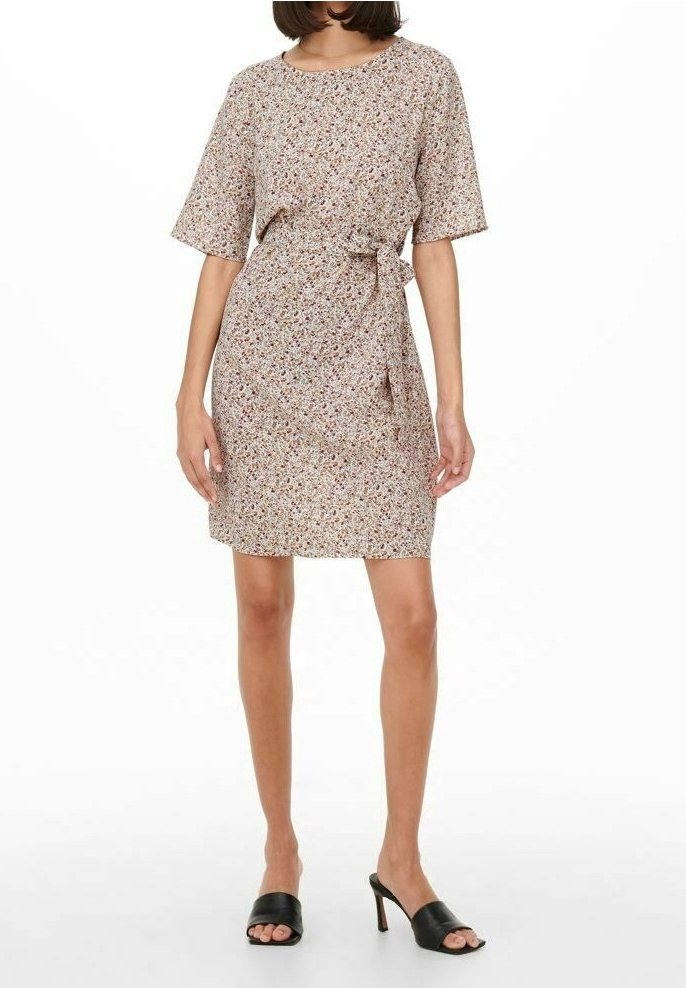 JDY Vapaa-ajan mekko - off-white