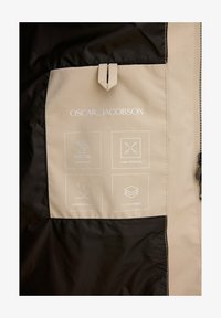 Geselecteerd, kit white