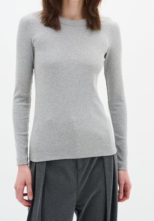 Stickad tröja - mottled light grey