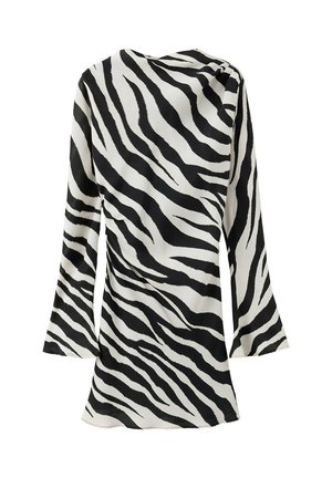 Vestido mini de manga larga con estampado de cebra en blanco y negro y mangas ligeramente acampanadas mostrado desde atrás.