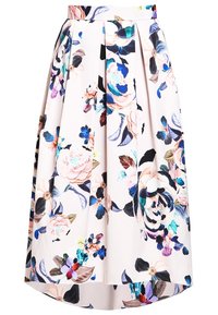 Blommig kjol i ljusrosa tyg med flerfärgade blommor, plisserad design, medellång och rundad fåll. Har livliga blommönster och blad.