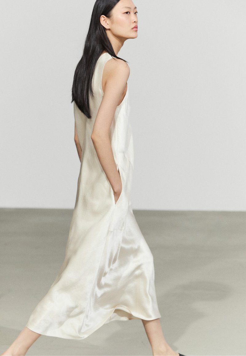 silk slip dress beige Massimo Dutti SATIN MIDI - Maxi dress rompers_jumpsuits_sale_collection