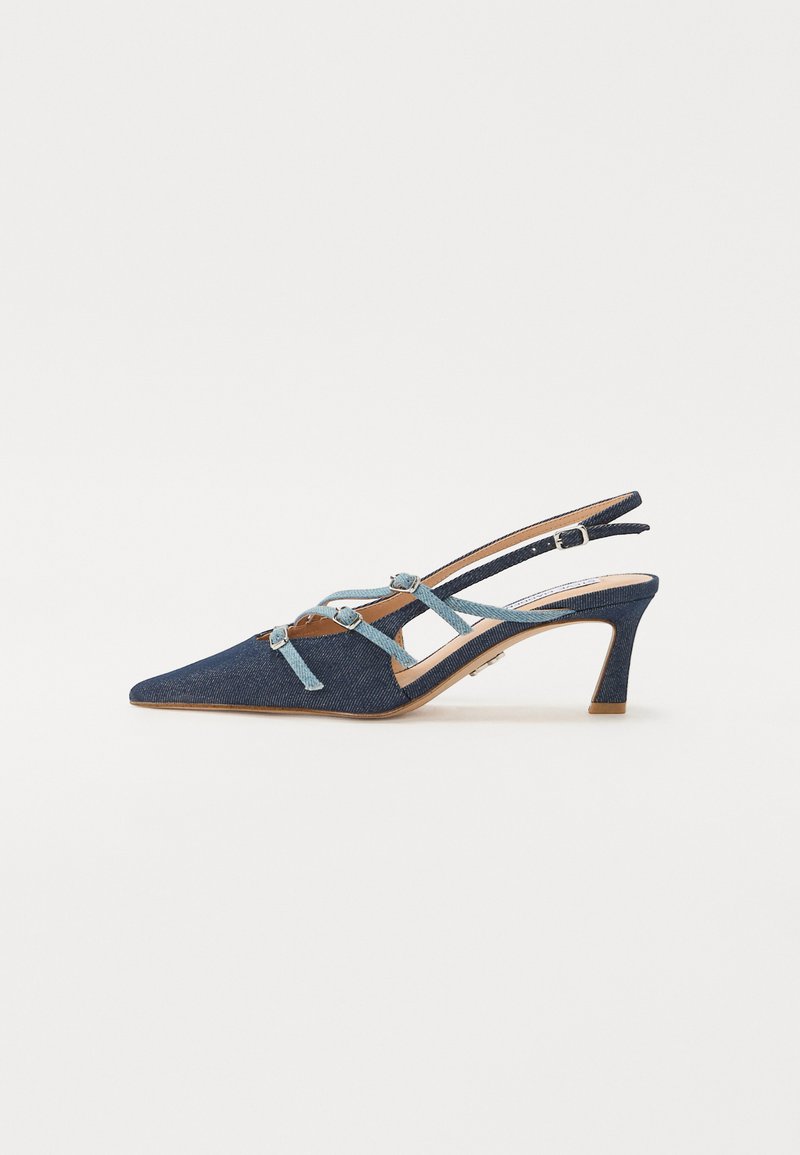 Denim slingback kingad, terav nina, helesinised vöödid kaunistustega, keskmise kontsaga, tekstuuriga kangas, pruun sisetald, minimalne õmblemine, elegantne disain.