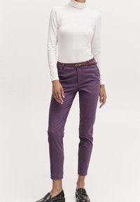 b.young Chinos - purple