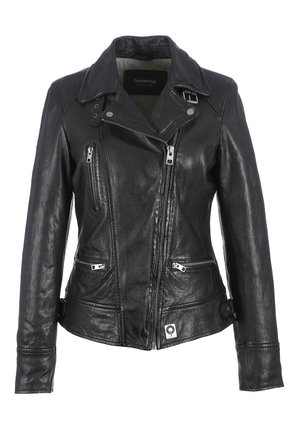 Giacca da moto in pelle nera con colletto a punta, zip asimmetrica e molteplici tasche con zip. Texture liscia con dettagli cuciti.