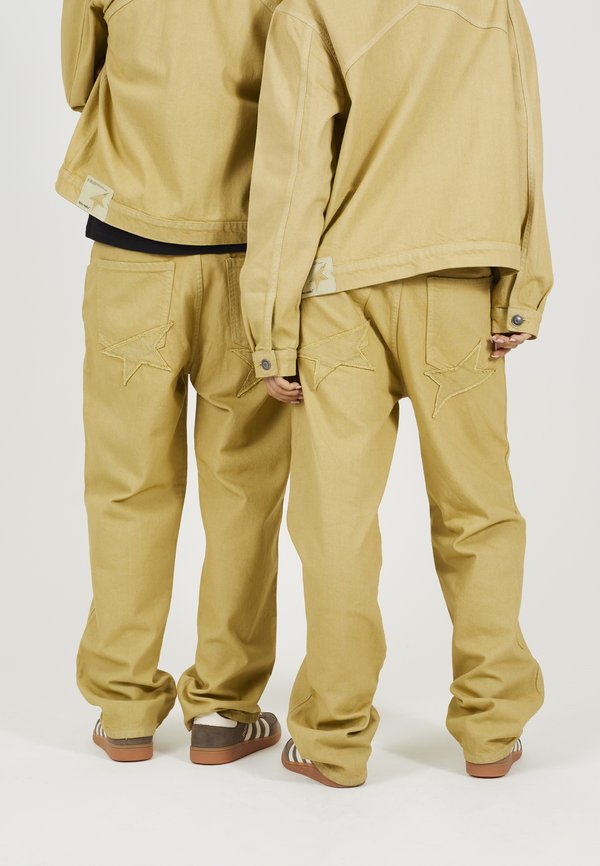 UNISEX - Loose Jeans - sand3