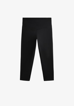 OYSHO, COMFORTLUX - RISE CAPRI - Pantalon 3/4 de sport - black