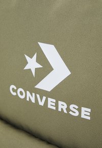 Converse SPEED LARGE LOGO BACKPACK UNISEX - Zaino - mossy sloth
