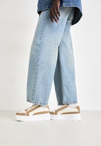 TRACY - Trainers - nude multi