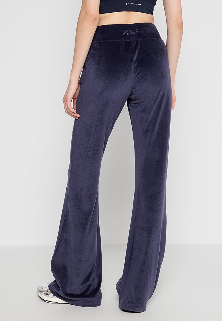 KELLY