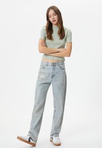 Koton TURTLE NECK CROP SHORT SLEEVE  - T-shirt basic - khaki