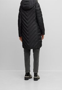 BOSS Cappotto corto - black
