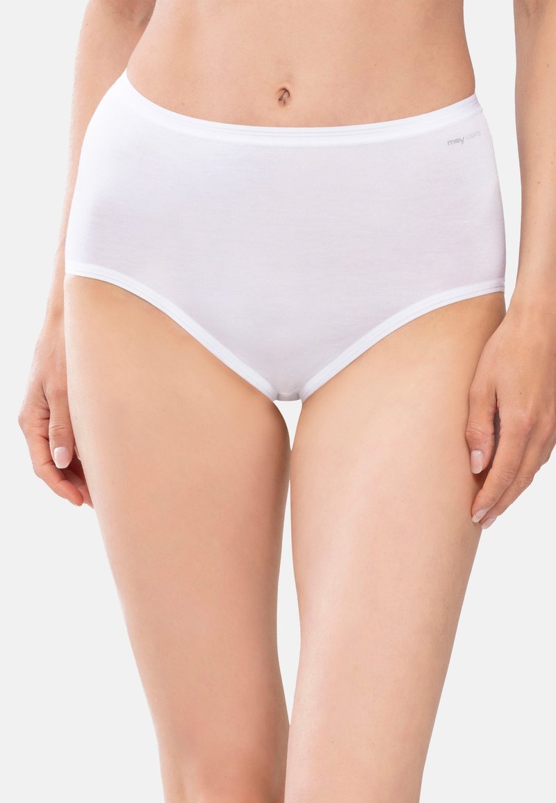 Weiße Baumwoll-Hipster mit hoher Taille und glatter Textur, ausgestattet mit einem kontrastierenden elastischen Bund und minimalem Branding an der Seite.