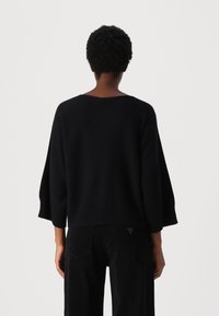 Johnstons of Elgin Jumper - black