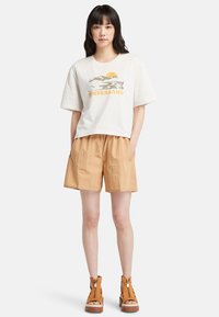 Timberland UTILITY - Shorts - light wheat boot