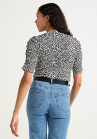 Lindex Pusero - off white