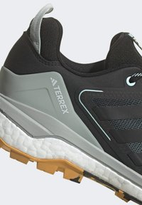 Adidas Terrex SKYCHASER 2 GORE-TEX turkusowy