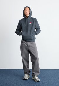 Nike Sportswear CLUB SEGA - Mikina - anthracite