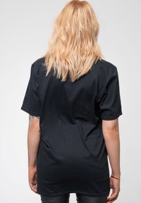 Paradiso Clothing METALLICA YIN YANG UNISEX - Print T-shirt - black