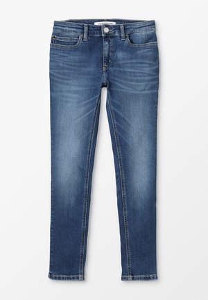 Blå slim-fit jeans med forreste knap og lynlås, fem lommer, let falming på lårene, Calvin Klein Jeans mærke ved linningen.