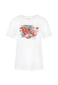 Weißes T-Shirt mit einem bunten Hummer- und Getränkedesign mit grünen Akzenten, auf einem Hintergrund aus schwarzen Streifen. Hergestellt aus weichem Stoff.