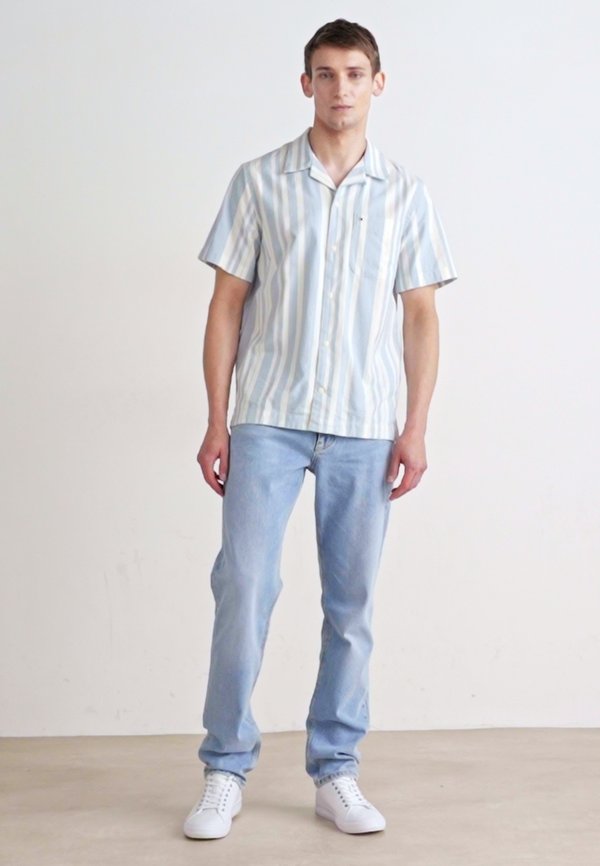 RYAN SLIM - Slim fit jeans - denim light4