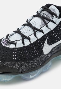 Nike Sportswear AIR VAPORMAX 2023 FLYKNIT - Trainers - black/white/blue tint/lilac bloom