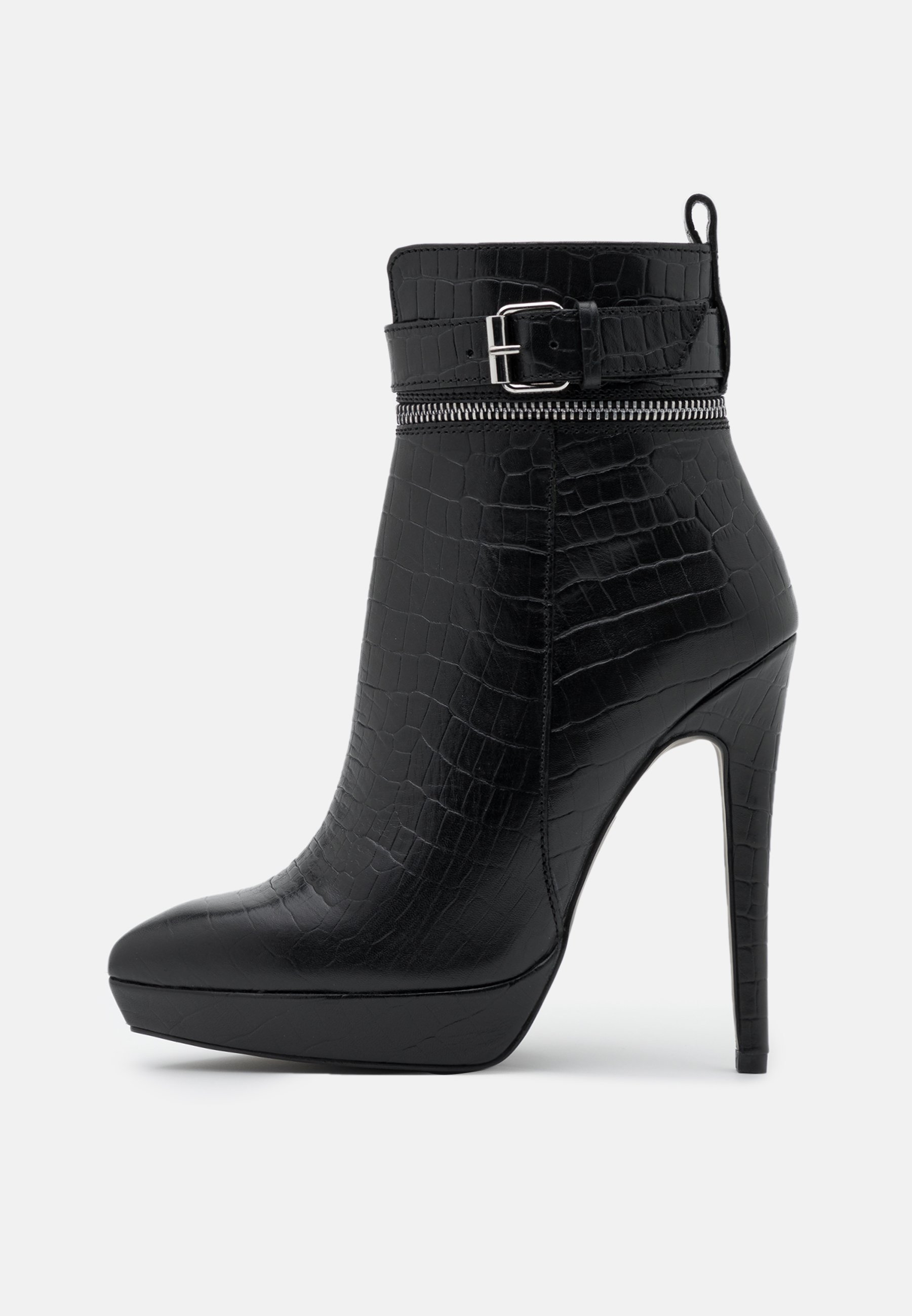 even&odd ankle boot