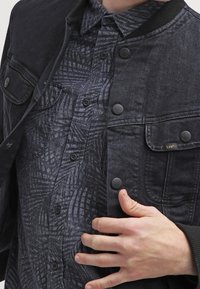 Lee Skjorta - blue denim