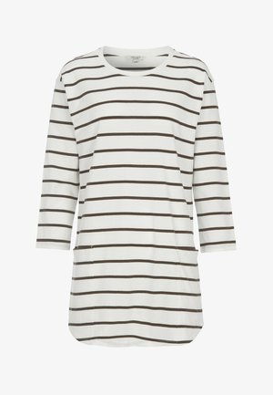 Witte tuniek met lange mouwen en horizontale bruine strepen, voorzien van twee zakken aan de voorkant en een ronde halslijn.