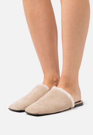 Proenza Schouler, Chaussons - beige