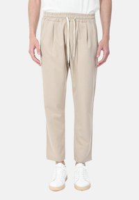 Non selezionato, cammello