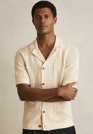 REGULAR FIT -  TEXTURED CUBAN-COLLAR - Košeľa - light stone