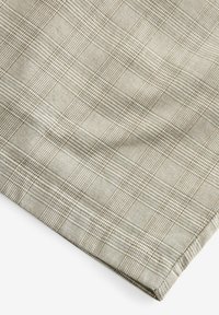 Next CHECK - REGULAR FIT - Šortky - stone