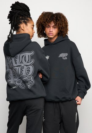 FALSE - Jersey con capucha - black soda washed