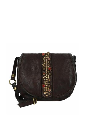 Borsa a tracolla in pelle marrone con forma arrotondata, caratterizzata da abbellimenti decorativi in oro e rosso sulla parte frontale. Inclusa tracolla regolabile.