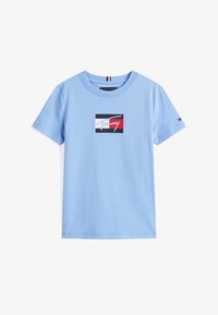Δεν επιλέχθηκε, cloudy blue
