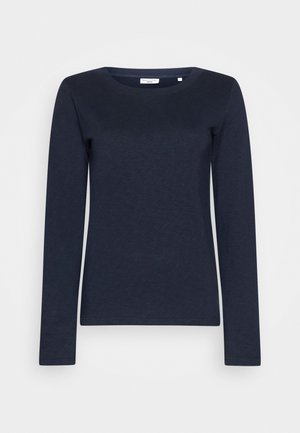 T-shirt met lange mouwen en ronde hals in marineblauw. Gemaakt van zachte, getextureerde katoen met een aansluitend ontwerp, zonder zichtbare patronen of accenten.