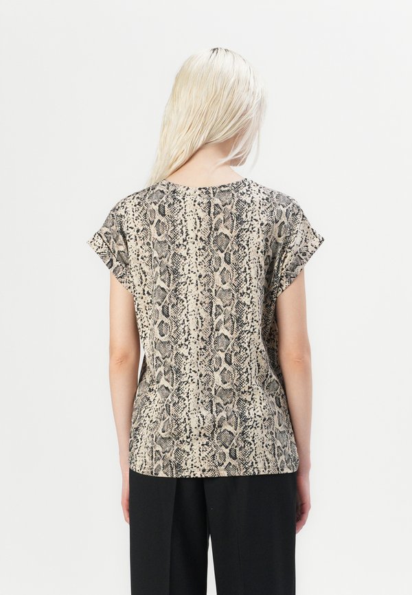 VIANNIE - Print T-shirt - doeskin4