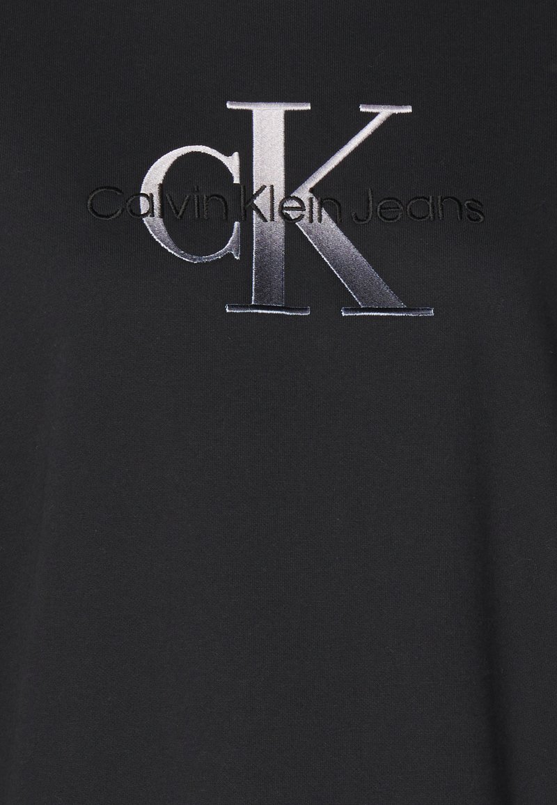Calvin Klein Jeans EMBROIDERED MONOLOGO CREW DRESS - Vestido de dia - black/preto  - Zalando.pt