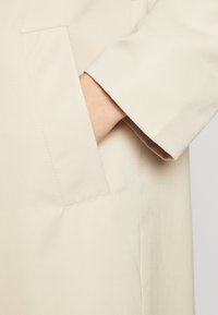Pcscarlett Ls Short Trenchcoat Silver Gray