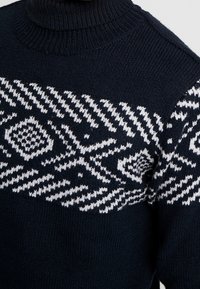 Dstrezzed Stickad tröja - dark blue