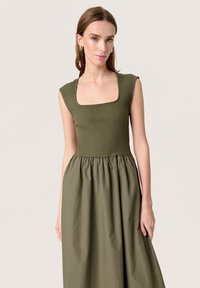 Soaked in Luxury SIMONE PHOEBE  - Vestido informal - grape leaf